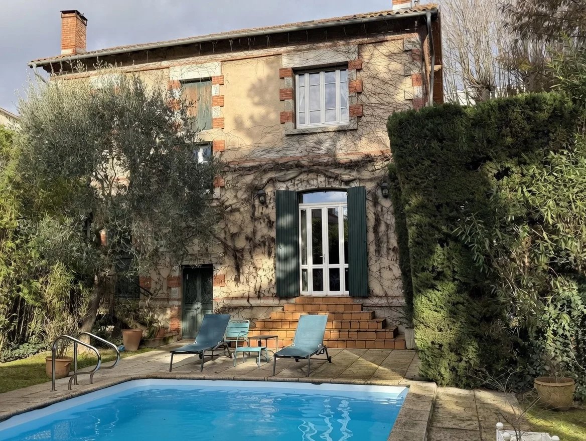 Toulouse-Le Busca-86723520-163856991.jpg